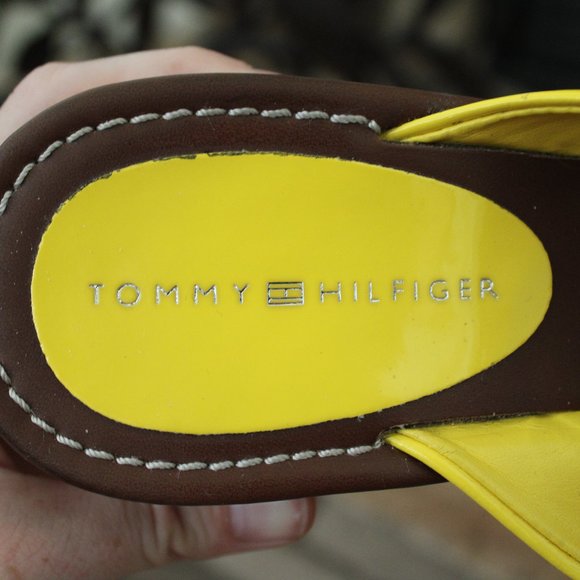Tommy Hilfiger Heel Sandal - Picture 5 of 9